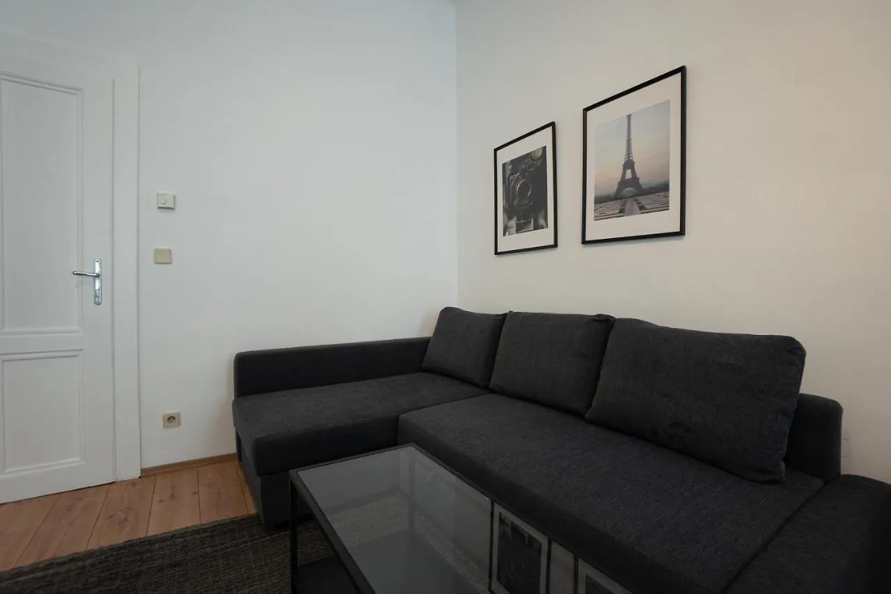 Lovely 1-Bedroom Apartment Next To Praterstern Viena Austria